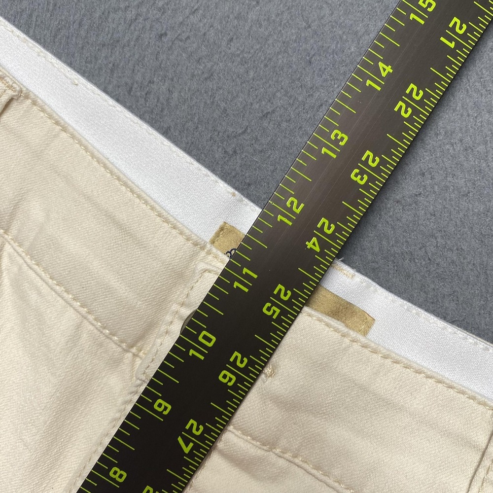 Democracy Shorts Womens 14 Beige Ab Technology High Rise Chino Slimming 5 In - Picture 9 of 10